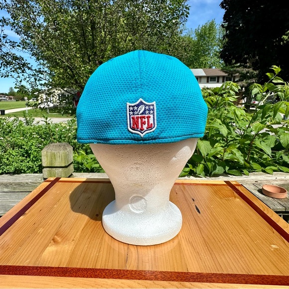 Carolina Panthers NFL New Era 39Thirty Medium/Large Fitted Hat - Picture 3 of 8